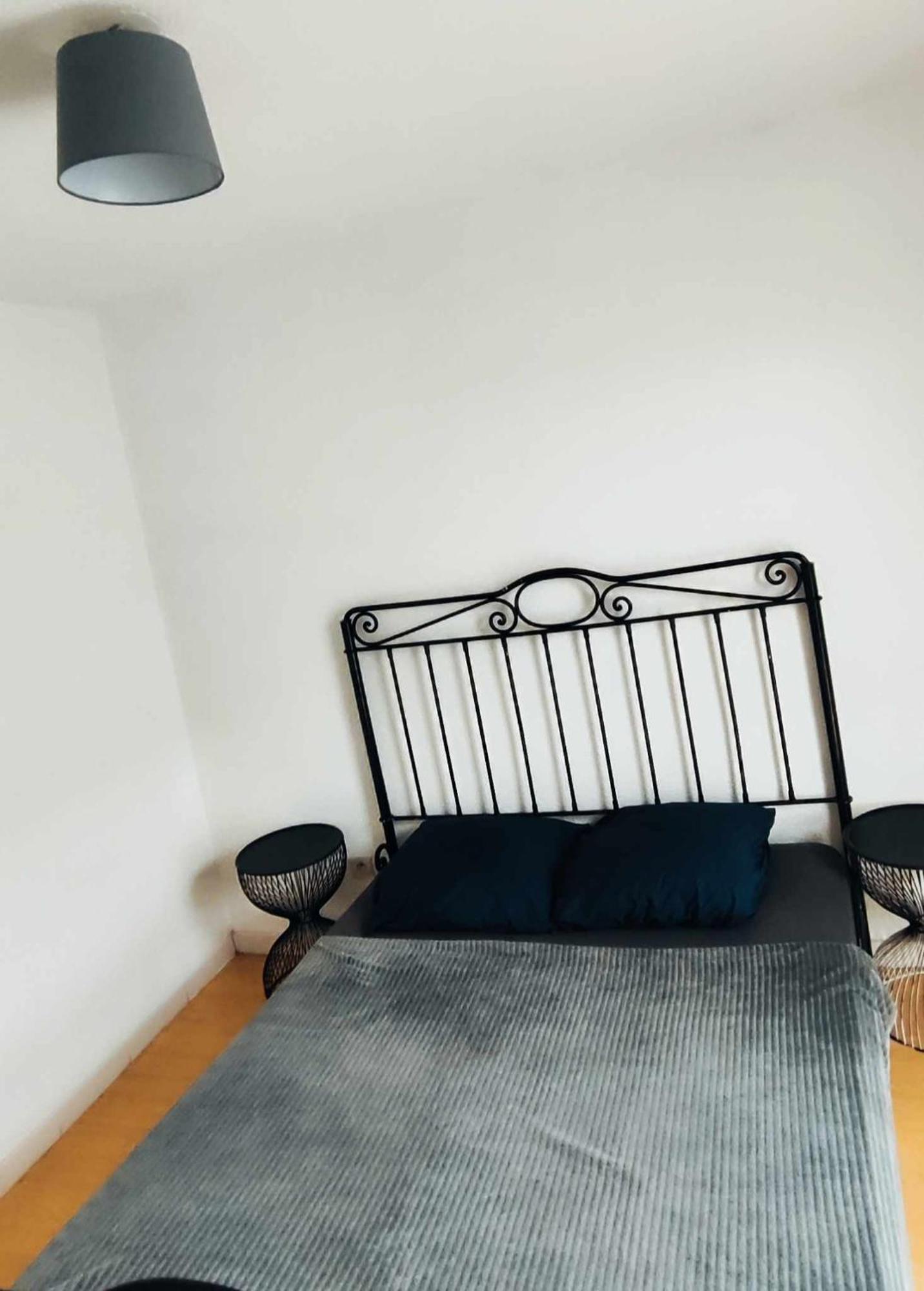 Joli Appartement Avignone Esterno foto